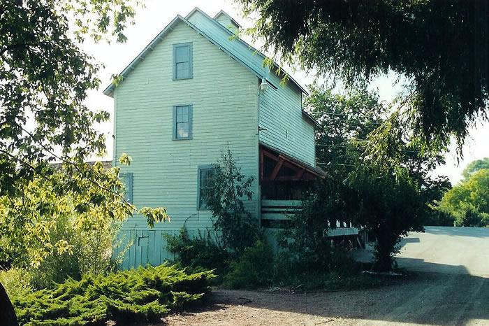 Thorp Grist Mill / The North Star Mill