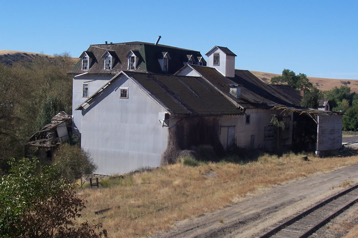 Waitsburg Flour Mill / Preston-Schaefer Flour Mill