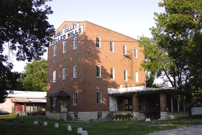 Smoky Valley Roller Mill / Runbeck Mill