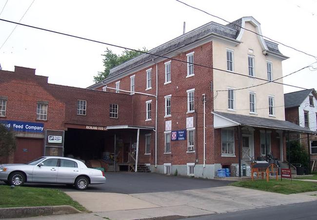 Richland Feed Compnay